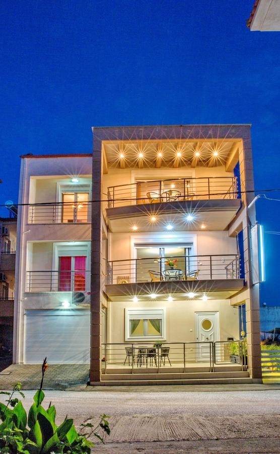 Golden Suites Ofrínion Exterior foto
